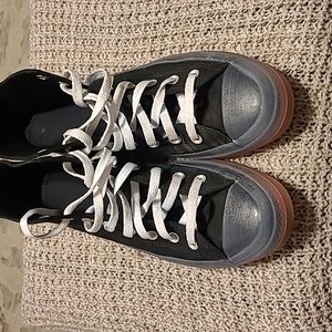 Chuck Taylor All Star CX UNISEX HIGH TOP SHOE